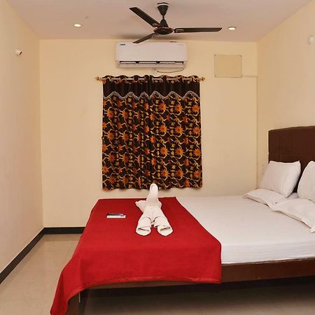 Krish Residency Hotel Maduráj Kültér fotó