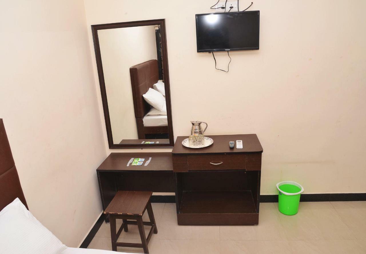 Krish Residency Hotel Maduráj Kültér fotó