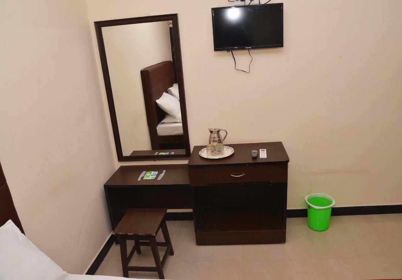 Krish Residency Hotel Maduráj Kültér fotó