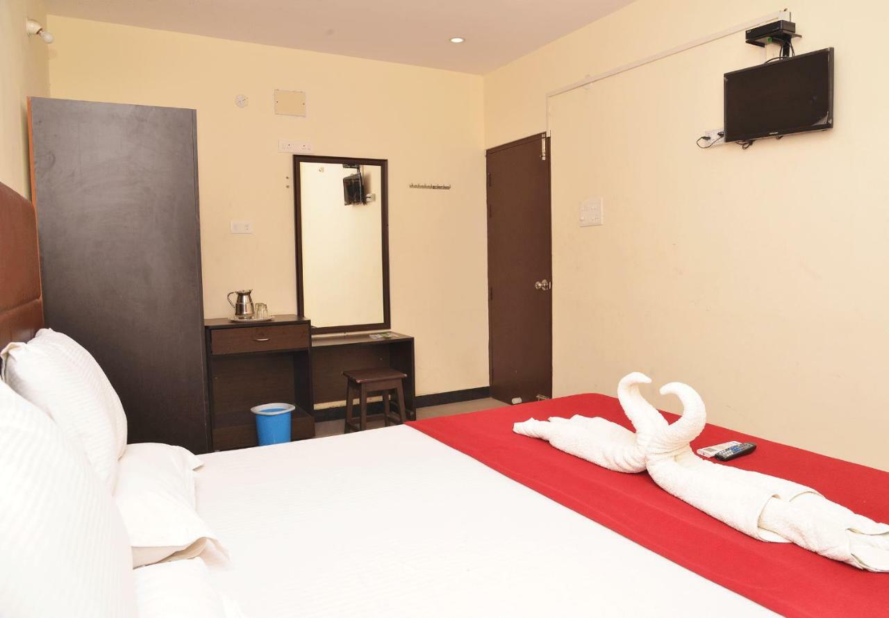 Krish Residency Hotel Maduráj Kültér fotó